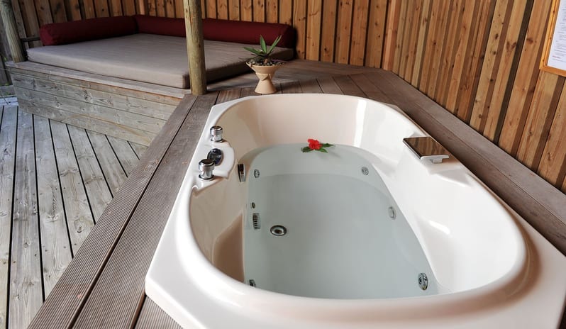 Komandoo Island Resort & Spa-Premium Jacuzzi Beach Villa 2_16896